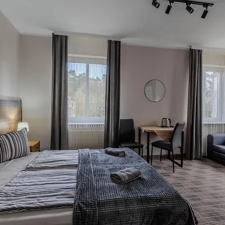 Dom Pracy Twórczej Bed and breakfast 3*