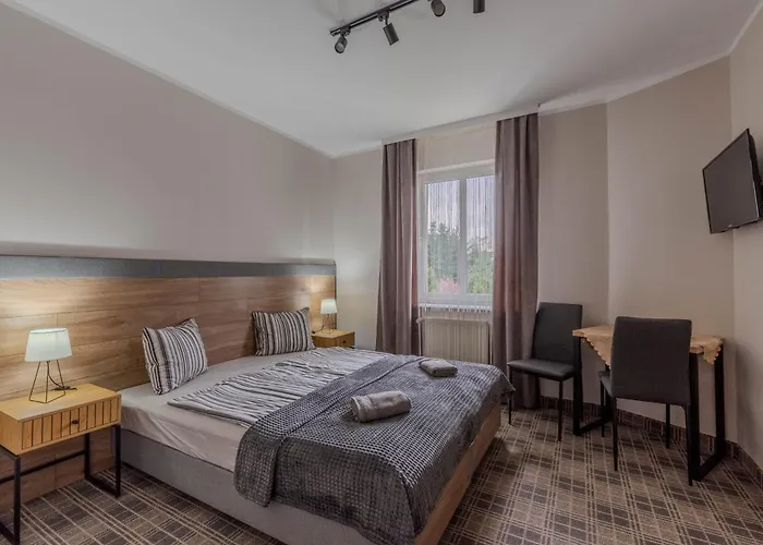 Dom Pracy Tworczej Bed & Breakfast Svinoústí