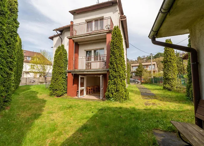 Bed & Breakfast Dom Pracy Tworczej 3*